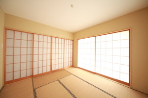 Japanese-style room